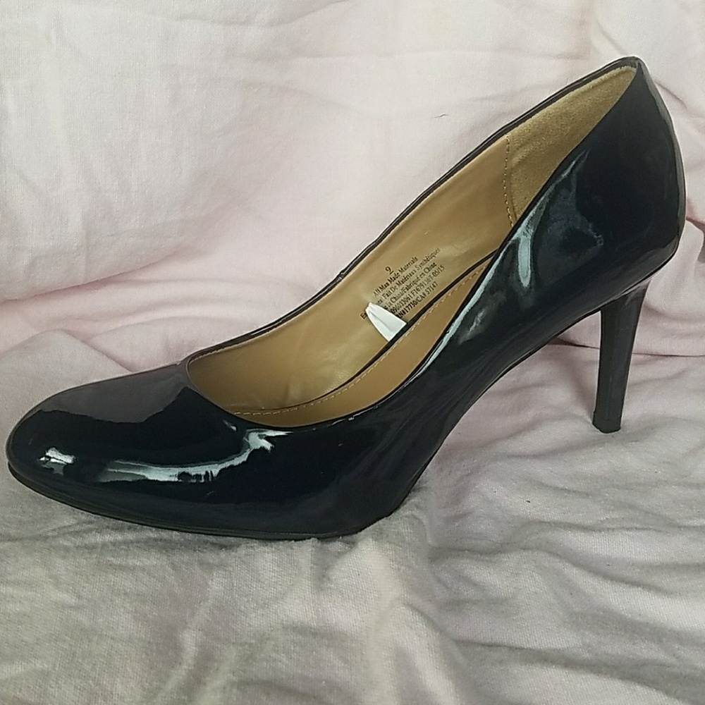 Navy Blue Heels Size 9